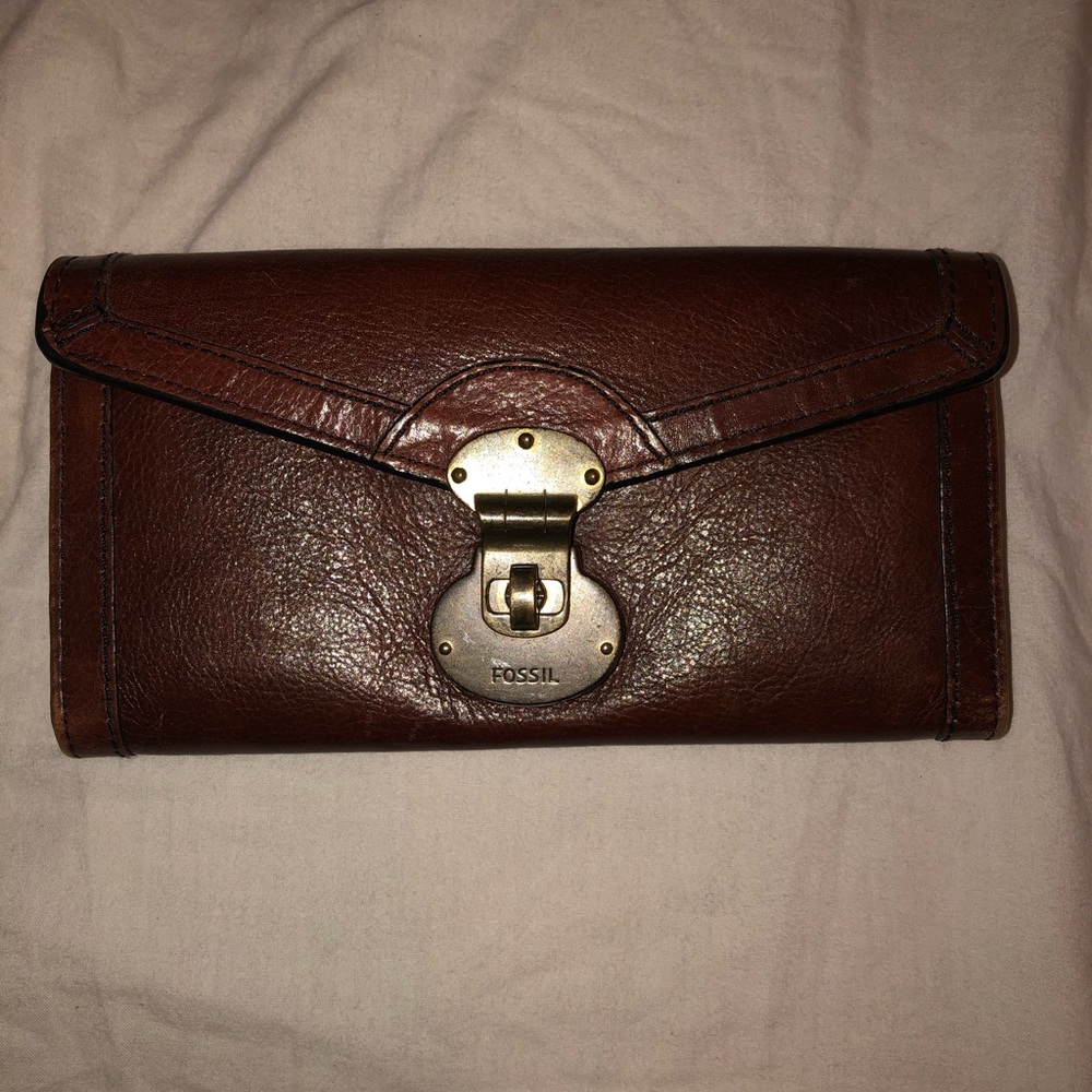 REAL LEATHER WALLET! From: FOSSIL